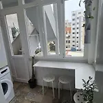 Solo Grande Con Balcon Privatunterkunft